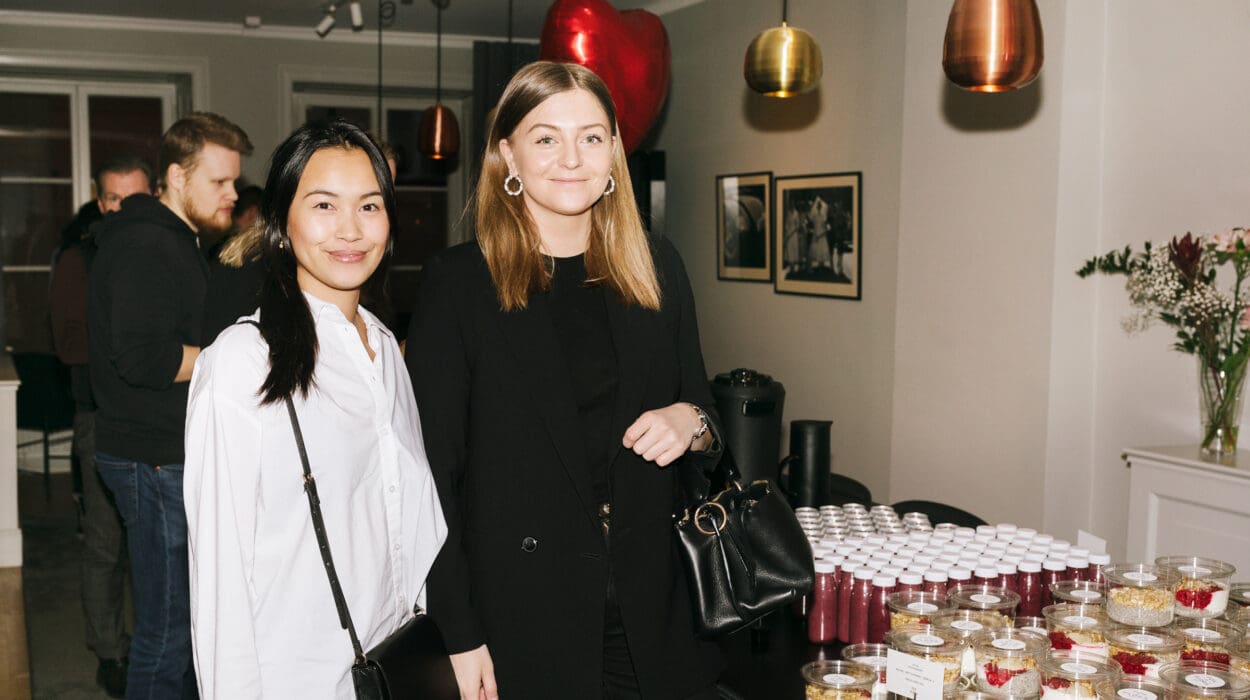 Vimmelbilder från höstens första casefrukost