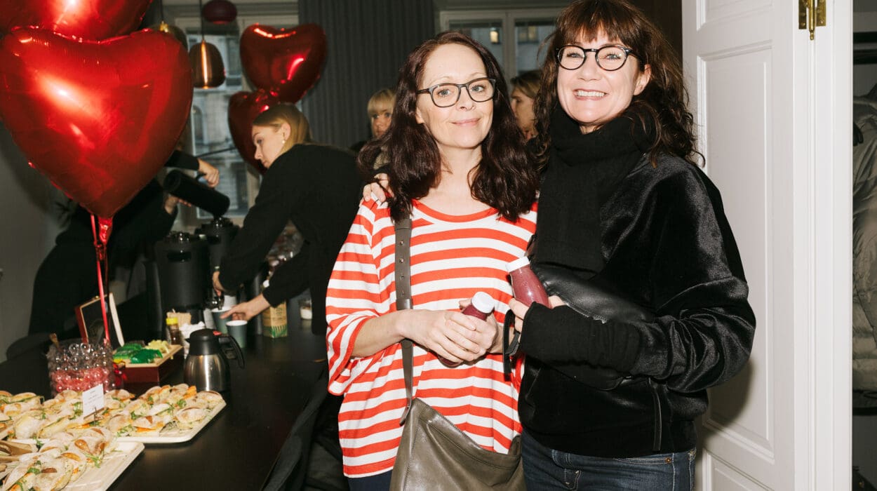 Vimmelbilder från höstens första casefrukost