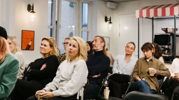 Vimmelbilder från höstens första casefrukost