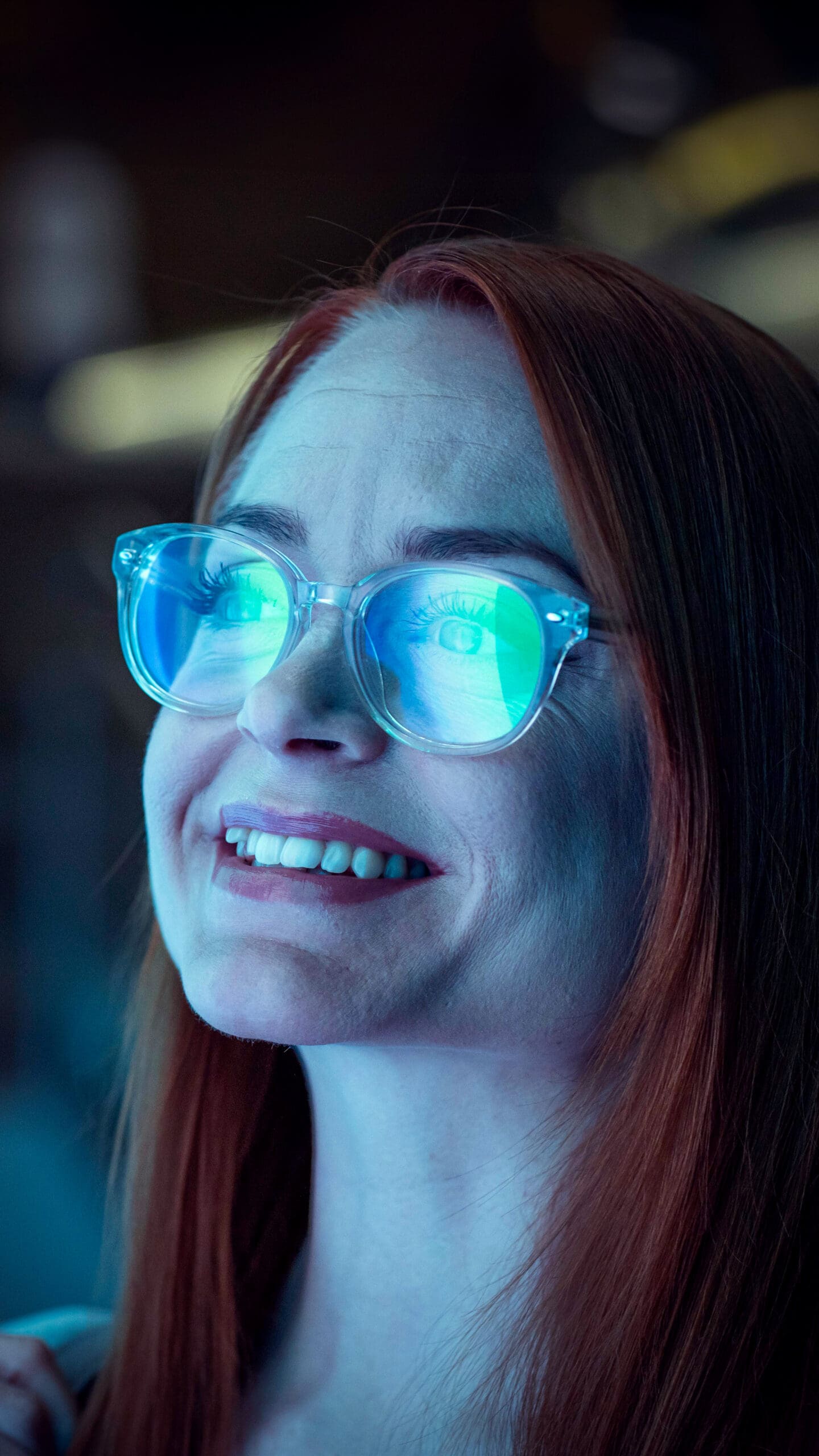 Person som representerar JCDecauxs kärnvärden: innovative, premium, och enkel utomhusreklam i Sverige